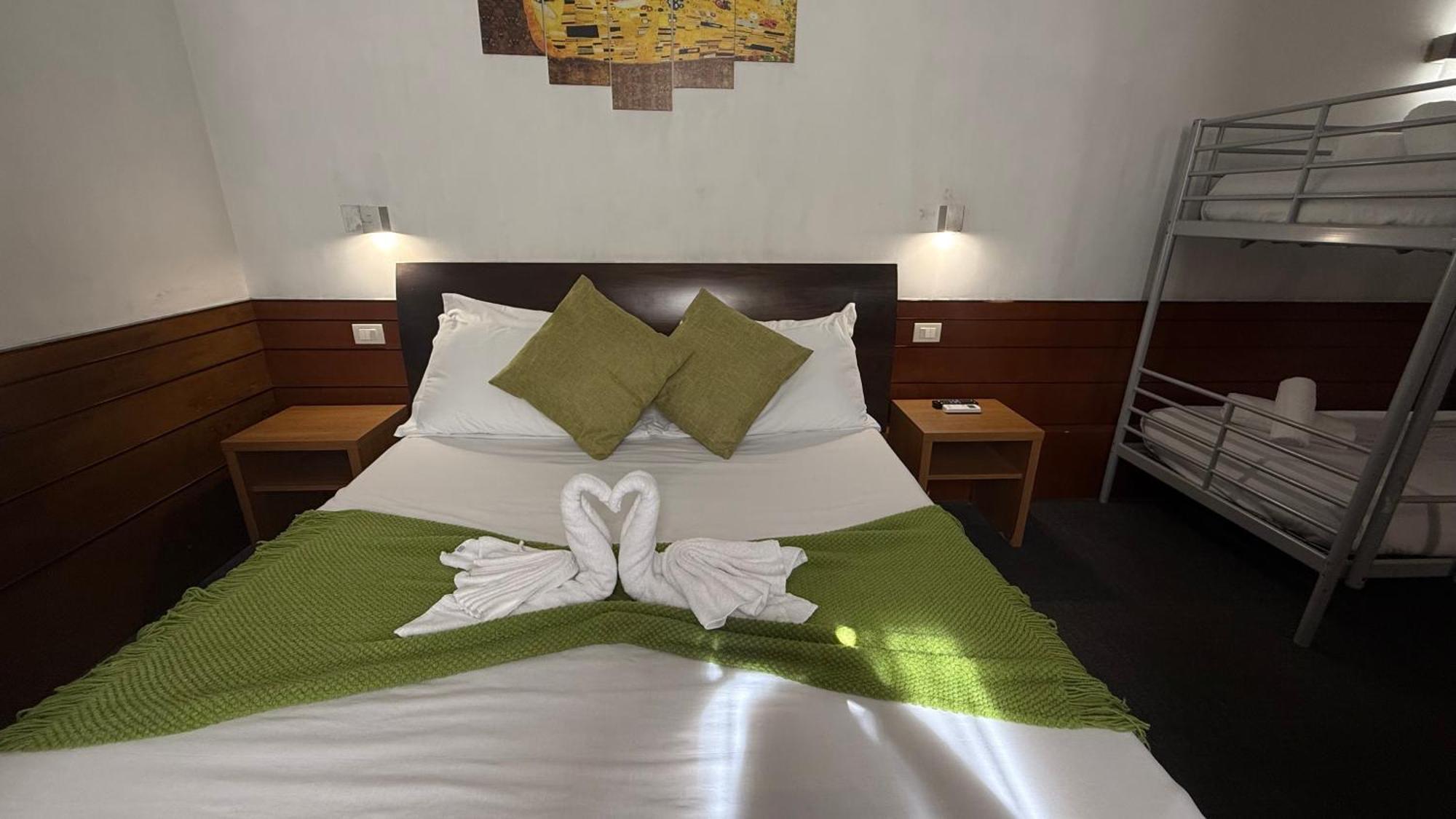 Romalive Hotel Buitenkant foto