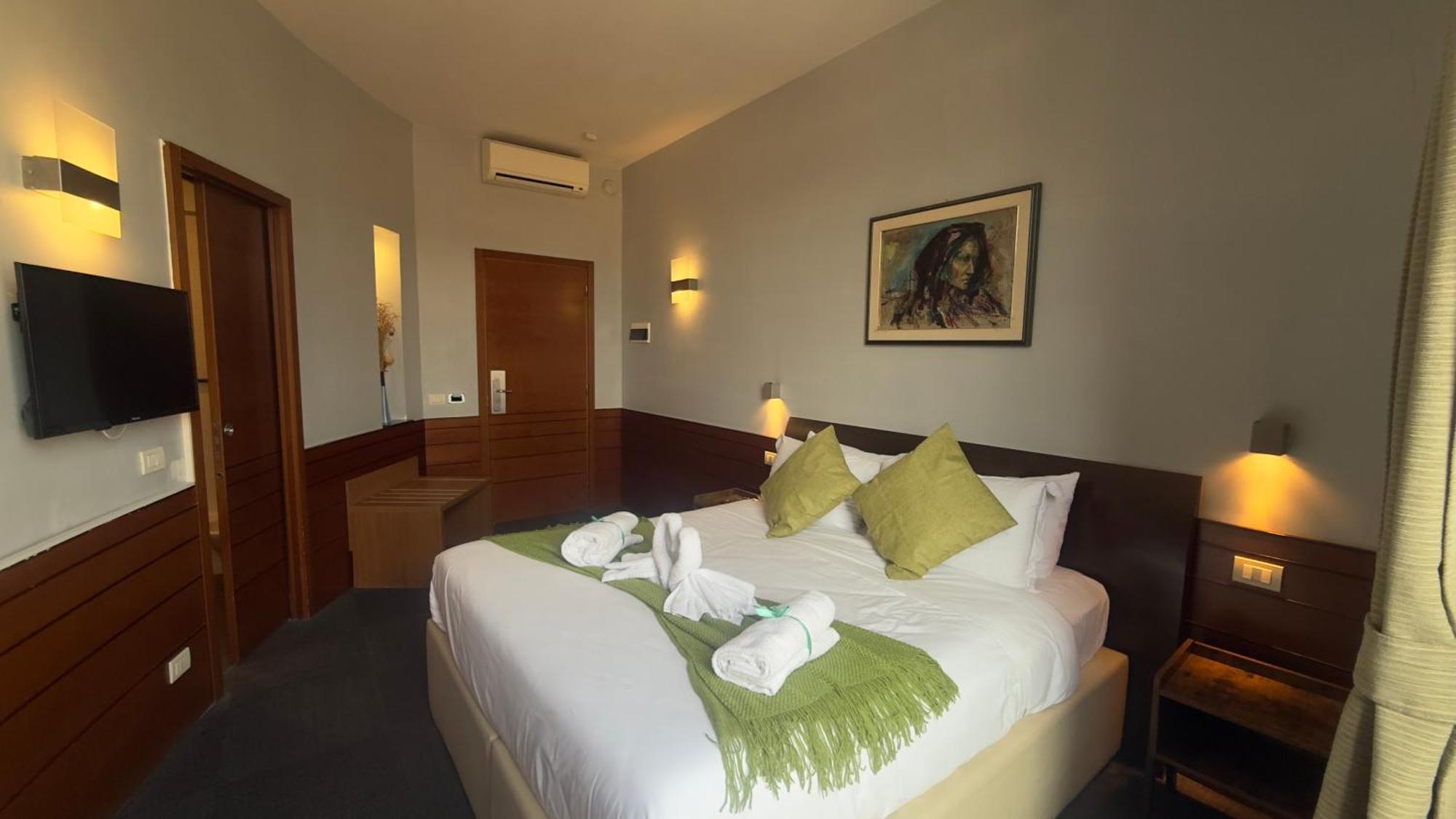 Romalive Hotel Buitenkant foto